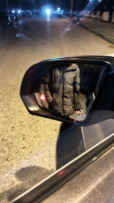 Yük maşınları: Ağ rəngli yük/furqon tipli mikroavtovan Xüsusiyyətlər: - Geniş yan — 14