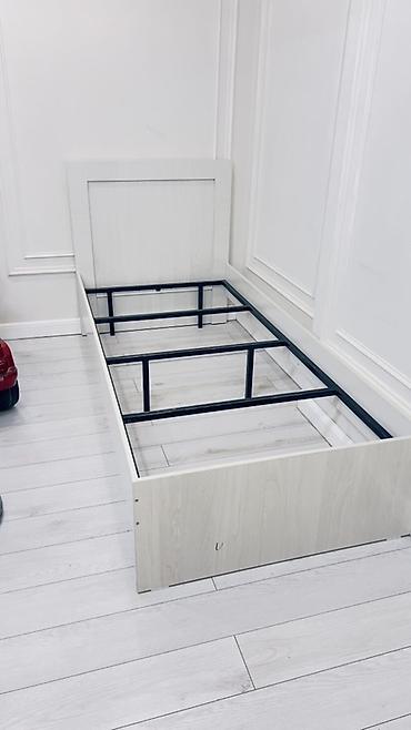 bunk bed: Односпальная кровать, Новый, Каркас без матраса, длина - 200 см — 1