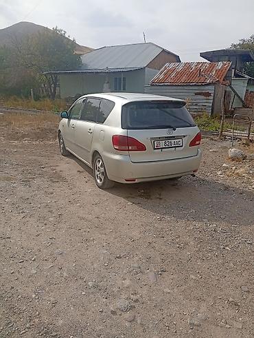 Toyota: Toyota Ipsum: 2002 г., 2.4 л, Автомат, Бензин, Вэн/Минивэн — 6