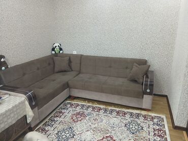 i̇şlənmiş divanlar: Künc divan, İşlənmiş, Açılan, Bazalı, Parça, Çatdırılma yoxdur
