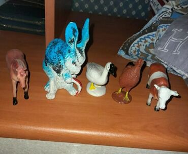 dovşan oyuncaq: Her biri 2 manat