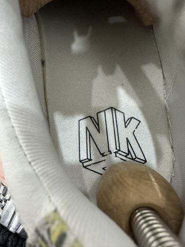 Women's Sneakers and athletic shoes: Nike, 37.5, bоја - Bela — 6