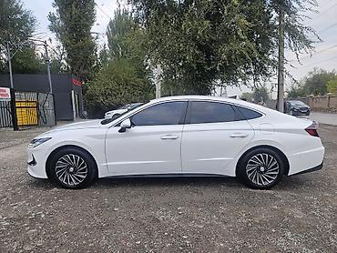Продажа авто: Hyundai Sonata: 2022 г., 2 л, Автомат, Гибрид, Седан — 7