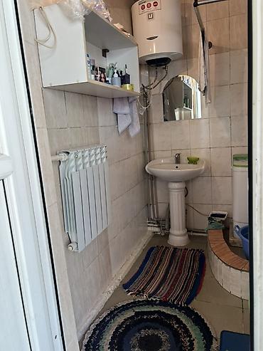 Продажа коттеджей и домов: Продаётся дом (полдома) в центре города! Отличное предложение для — 2