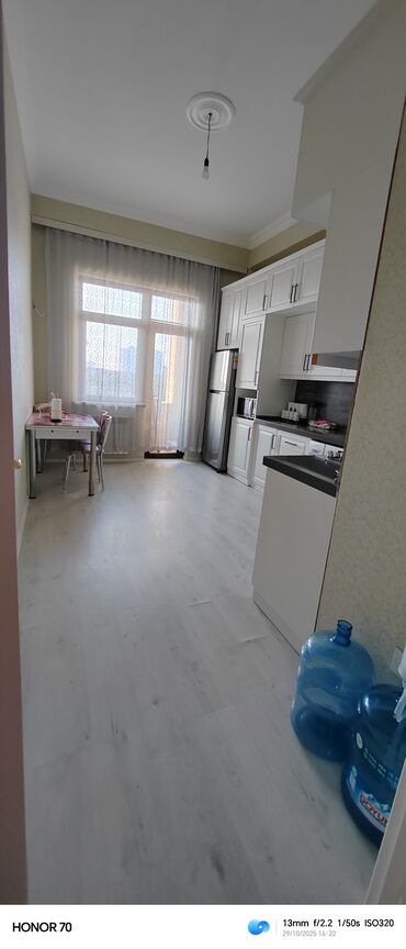 Sifarişlə digər ev mebeli: Mənzilin daxili dizaynı və mebel dəsti - Geniş giriş hissəsi üçün — 3