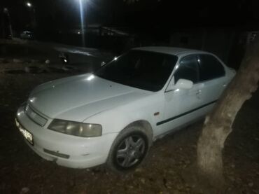 Honda: Honda Civic: 2000 г., 1.5 л, Автомат, Бензин, Седан