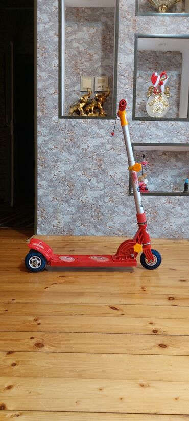 Samokatlar: Scooter ela veziyyetde 65 manata alinib demirdir ( plasmas tez sinir)