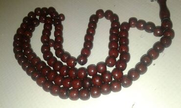 Təsbehlər: Təsbəhlər satılır. Biri 10 manat — 4