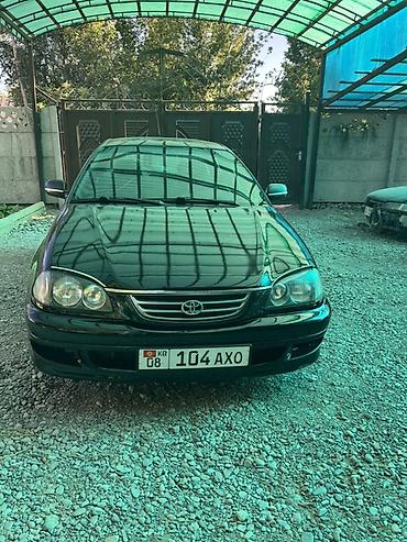 Транспорт: Toyota Avensis: 1998 г., 1.6 л, Механика, Бензин, Седан — 1