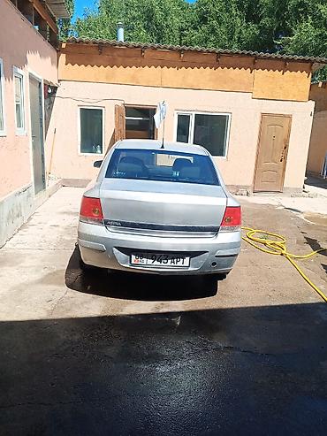 Транспорт: Opel Astra: 2008 г., 1.6 л, Робот, Бензин, Седан — 5