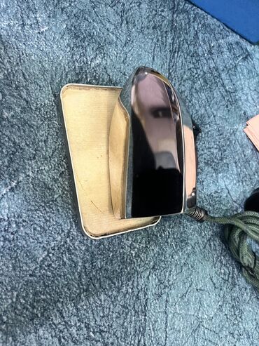 Qədim ütülər: 1966cı ilin maraqlı səyahət üçün mini ütüsü,çəkisi ağırdır əla — 4