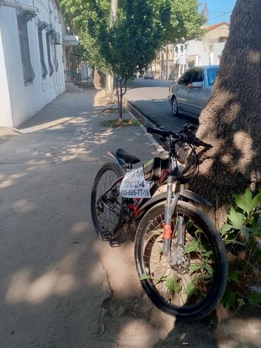 satilan velosipedler: İşlənmiş Trek velosipedi Stels, 26", sürətlərin sayı: 20, Ünvandan götürmə