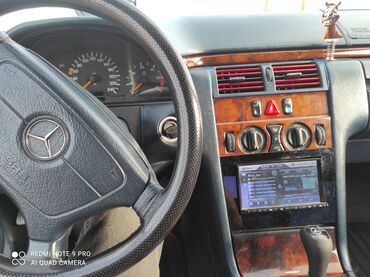 Mercedes-Benz: Mercedes-Benz E-Class: 2.2 l | 1998 il Sedan — 6