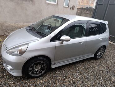 Honda: Honda Fit: 2005 г., 1.3 л, Автомат, Бензин, Хэтчбэк — 8