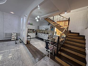 тынчтык ж м: 📍 ул. Ачекей 🔘4-комнатный 🔘Этажи 2 🔘129,79м² Продаётся просторный — 3
