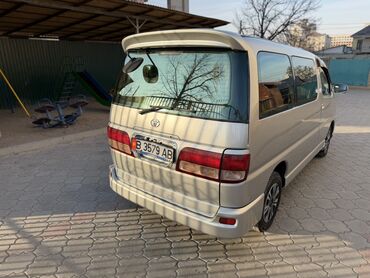 Toyota: Toyota Regius: 2001 г., 2.7 л, Автомат, Бензин, Минивэн — 6