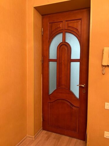 Furnitura və aksessuarlar: İşlənmiş Otaq qapısı 90x220 sm Ünvandan götürmə