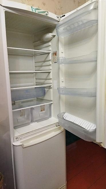 Mətbəx texnikası: Indesit soyuducu - İkiqapılı model: yuxarıda əsas soyuducu bölmə — 1