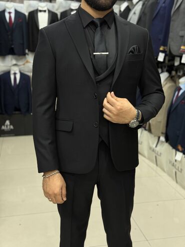 Kostyumlar: Kişi Kostyum Dəstləri - Klassik və modern kəsim: dar siluet, çiynə — 28