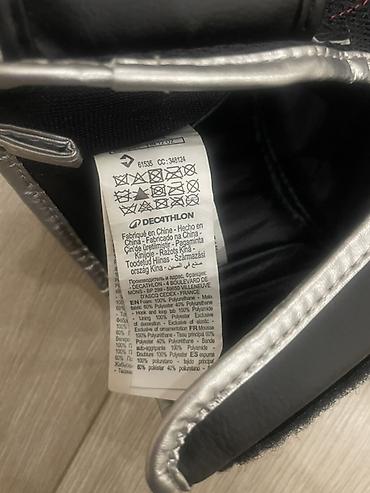 Перчатки: Продаю Боксерские перчатки Outshock (Decathlon), размер 12 oz. Сам — 4