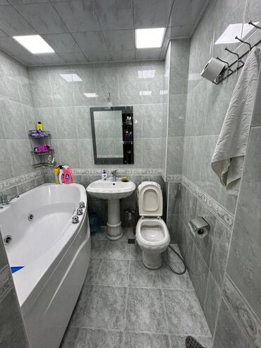 Köhnə tikili: Bakı, Bakıxanov qəs., 4 otaqlı, Köhnə tikili, 100 kv. m — 15