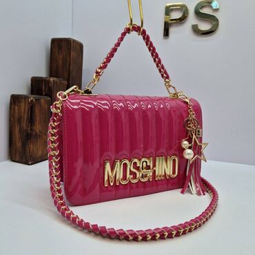 polovna mona torba: Shoulder bag, Moschino, Material: Leather