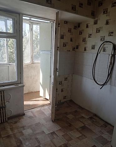 Квартиры: 2 комнаты, 52 м², Золотой квадрат 106 серия, 5 этаж, Старый ремонт — 4