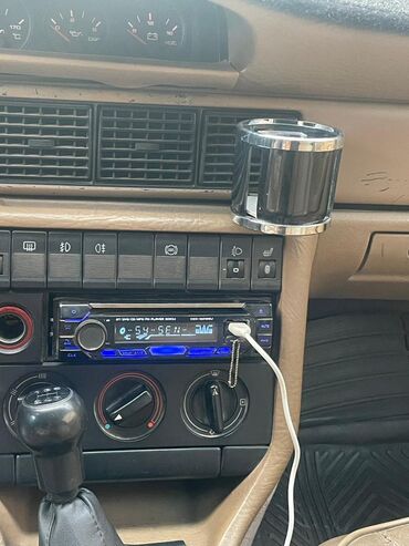 Audi: Audi 100: 1990 г., 2.2 л, Механика, Бензин, Седан at lalafo.kg — 6 Audi: Audi 100: 1990 г., 2.2 л, Механика, Бензин, Седан — 6