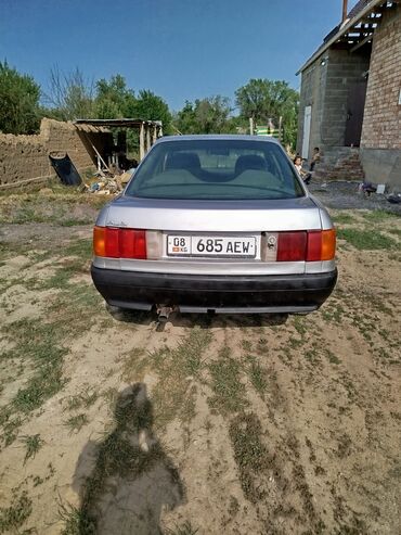 авто присеп: Audi 80: 1988 г., 1.8 л, Механика, Бензин, Седан