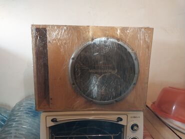 Dinamiklər və sabvuferlər: Pioneer avtomobil akustikası dəsti Tərkib: - 3 cüt oval koaksial arxa — 6