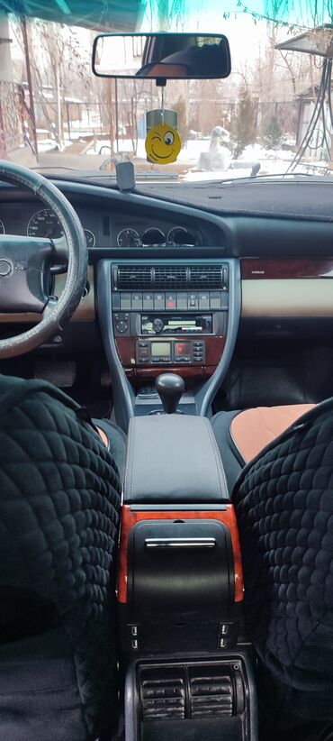 Audi: Audi A6: 1996 г., 2.6 л, Автомат, Газ, Седан — 12