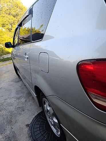 митсубиси минивен: Toyota Ipsum: 2002 г., 2.4 л, Автомат, Бензин, Минивэн — 4