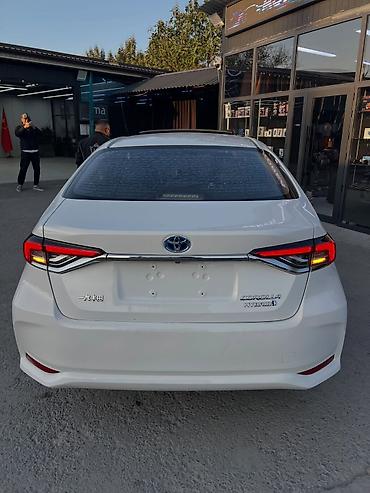 start: Toyota Corolla: 2021 г., Вариатор, Гибрид, Седан — 5