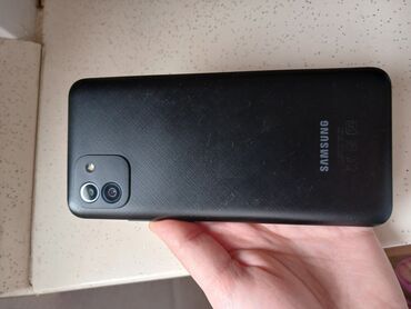 samsung gt s5233w: Samsung Galaxy A03, 64 GB, rəng - Qara, İki sim kartlı