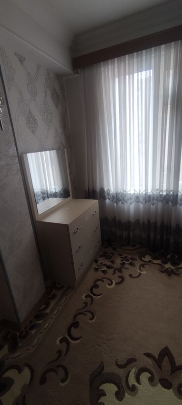 Uzunmüddətli kirayə mənzillər: XİRDALAN QƏNCLƏR SƏHƏRCİYİ. Ev dekabr 30 verilecek kiraya, ne tez ne — 6