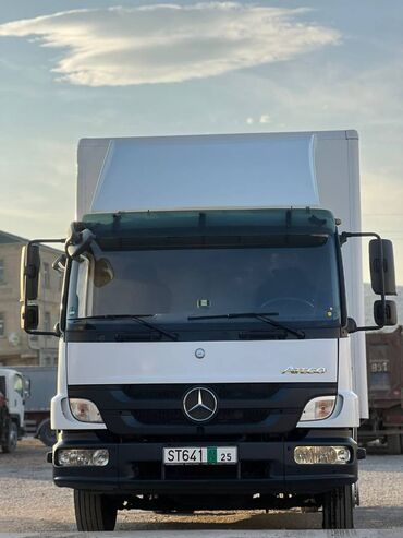 Mercedes-Benz: Mercedes-Benz 230: 4.3 l | 2012 il Sedan — 9