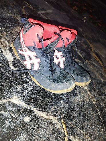 кол саат: Эркектердин кроссовкасы, 36, Asics, Жаңы, түсү - Кара, Акысыз жеткирүү — 2