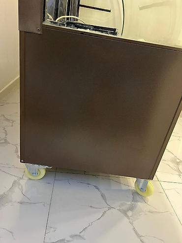 Soyuducu vitrinləri: Şirniyyət üçün, 130 * 190 * 90 — 8