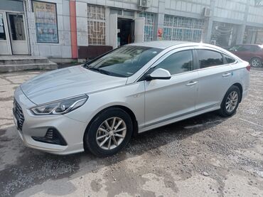 хундаи: Hyundai Sonata: 2019 г., 2 л, Автомат, Газ, Седан