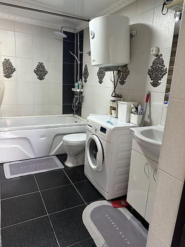 Продажа коттеджей и домов: Продаются 2 дома на одном участке Участок: 5 соток По факту — 8 — 8