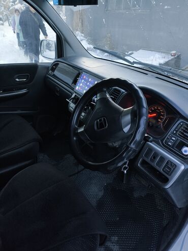 Honda: Honda Stepwgn: 2003 г., 2 л, Автомат, Минивэн — 4