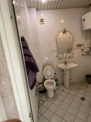 Ofislər: Obyekt İcarəyə verilir. Ofis, diş klinikası, gözəllik salonu ucun — 6