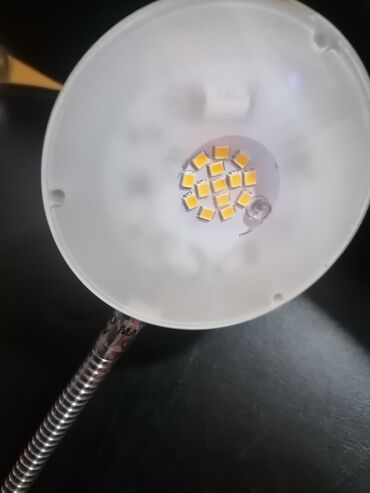 Rasveta: Stona lampa, Upotrebljenо — 5