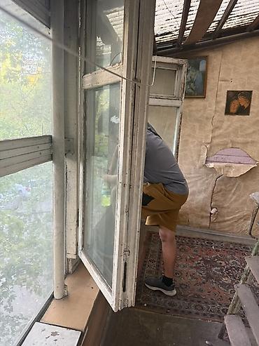 обналичка двери: Продаю б/у окна двери от 105/106 серии в отличном состоянии Входная — 1