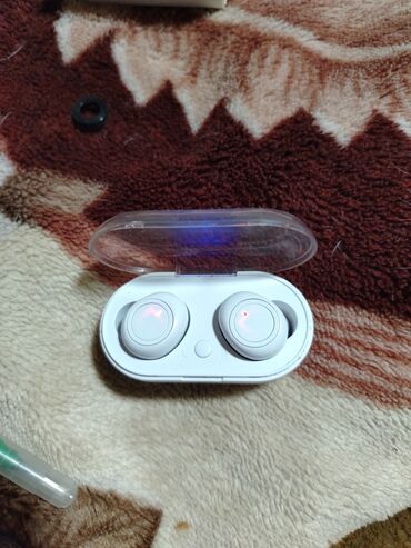 Alcatel: Alcatel pametni telefon (model 6025D) Glavne karakteristike: - Ekran — 6