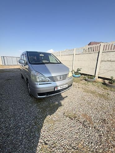 аварийная авто машина: Nissan Serena: 2002 г., Автомат, Газ, Минивэн — 1