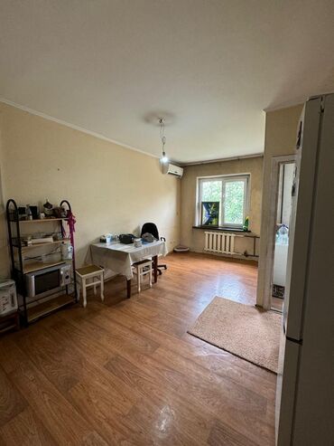 продажа квартир в бишкек: 3 комнаты, 64 м², Индивидуалка, 3 этаж, Старый ремонт