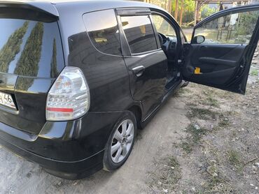 магнитафон фит: Honda Fit: 2003 г., 1.3 л, Вариатор, Бензин, Хэтчбэк