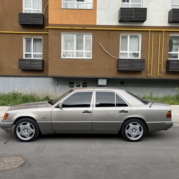 мерседес 1831: Mercedes-Benz E 230: 1990 г., 2.3 л, Автомат, Бензин, Седан