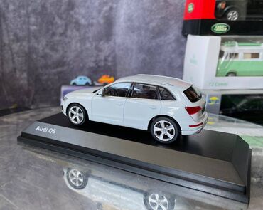 Avtomobil modelləri: Коллекционная модель AUDI Q5 PA White 2013 Schuco Scale 1:43 Art. — 21